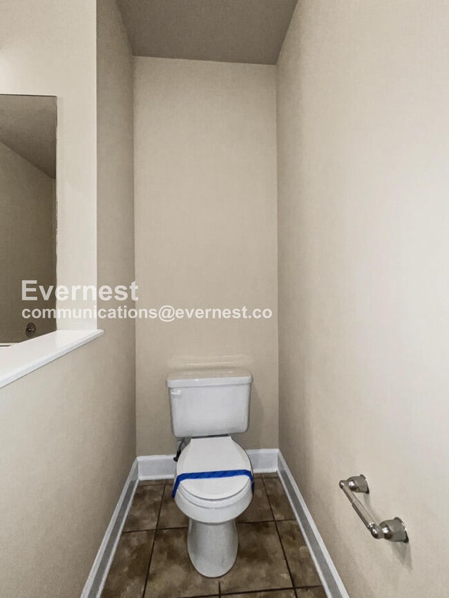 Building Photo - 7232 Althorp Way