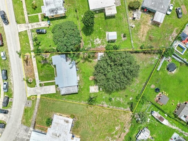 Building Photo - 15710 NW 19th Ave