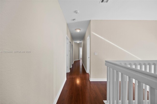 Building Photo - 3641 NE 4th St