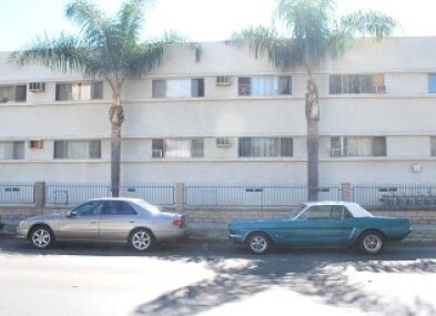 Building Photo - 8930 Van Nuys Blvd
