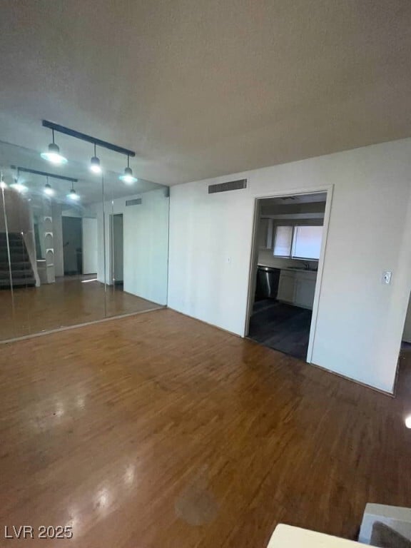 Building Photo - 2818 Calle Del Oro