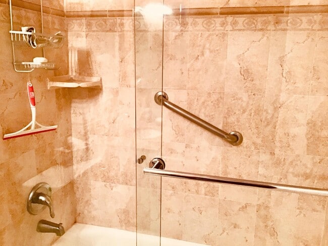 Building Photo - 4008 Cornwall A