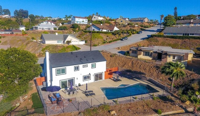 Building Photo - 4060 Rosarita Dr