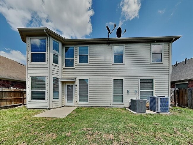 Building Photo - 2914 Acacia Fair Ln