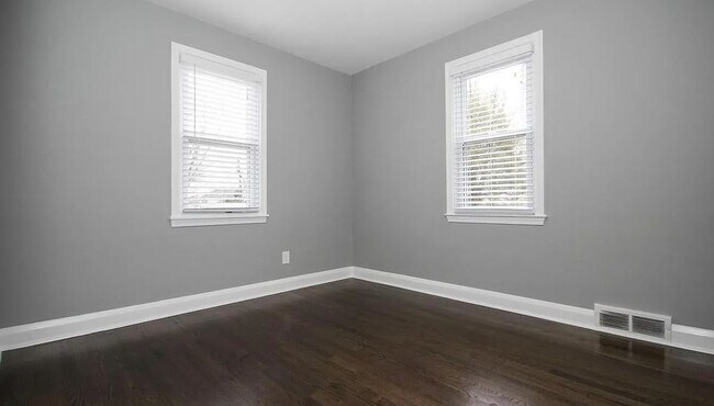 Building Photo - 4401 Buchanan Ave