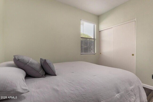 Building Photo - 17709 W Sunbelt Dr