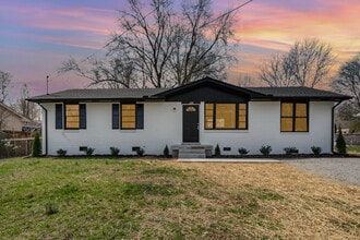 Building Photo - 122 Brookside Dr