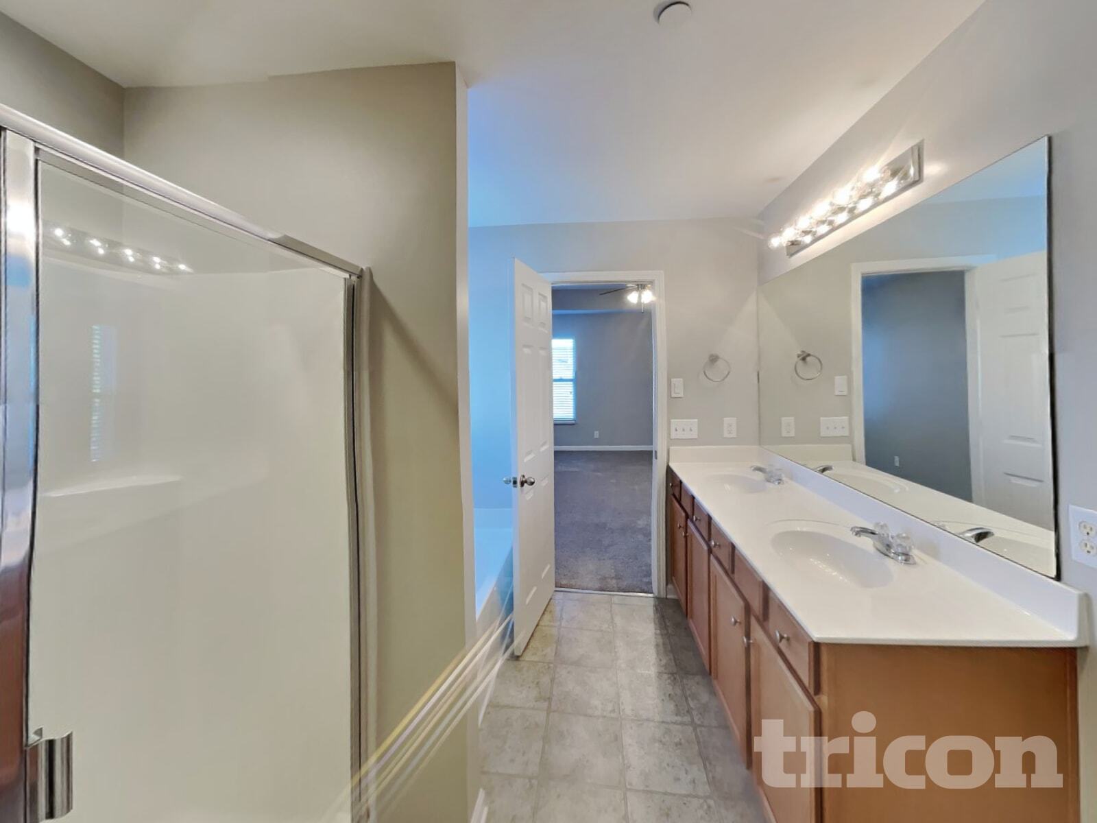 Building Photo - 1307 Creekside Dr