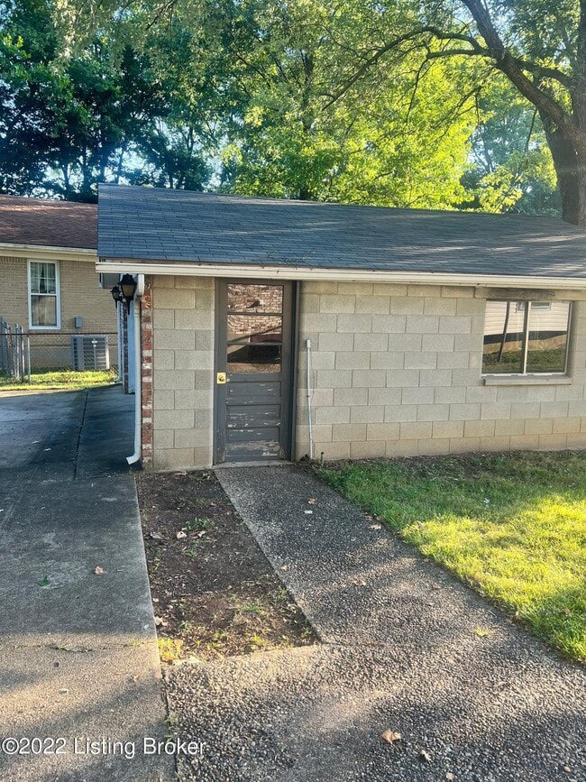 Building Photo - 6201 Lynnchester Dr