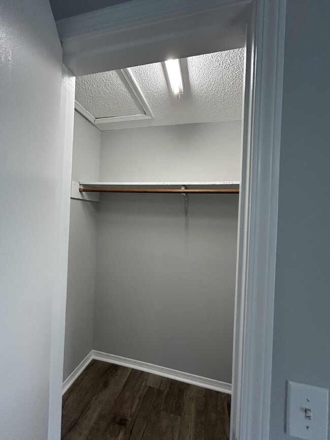 Building Photo - 3 BD 2 BA APARTMENT BY TTU FOR RENT
