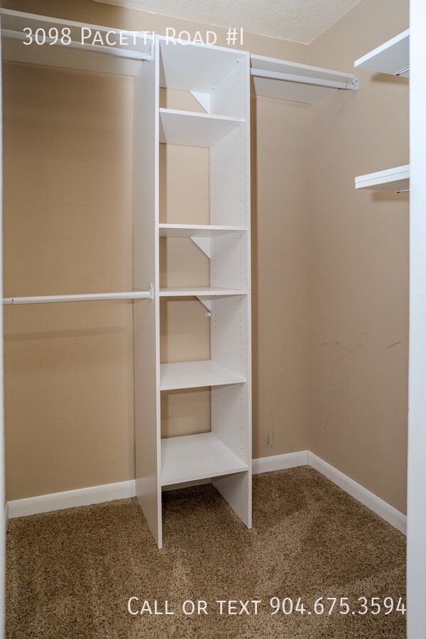 Building Photo - 3098 Pacetti Rd