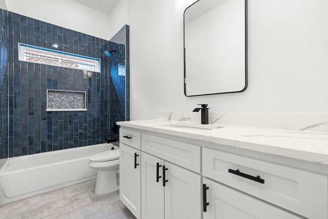 Building Photo - 5516 Helmick Ave
