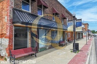 Building Photo - 111 N Shiawassee St