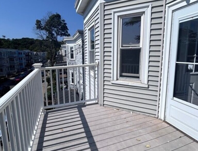 Building Photo - 31 Cummins Hwy