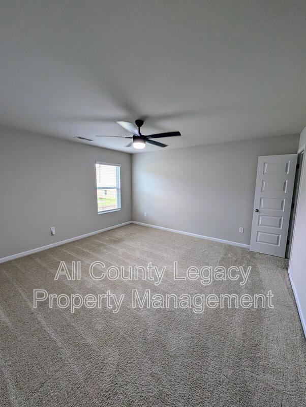 Building Photo - 1313 Brookstone Lake Dr