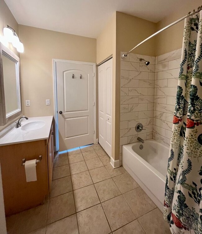 Building Photo - 6441 Borasco Dr