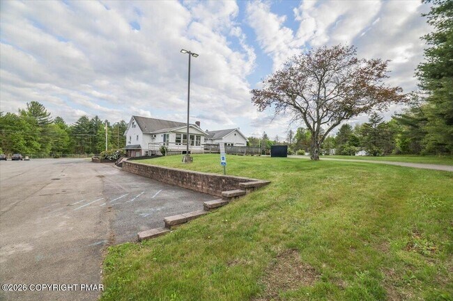 Building Photo - 869 Interchange Rd