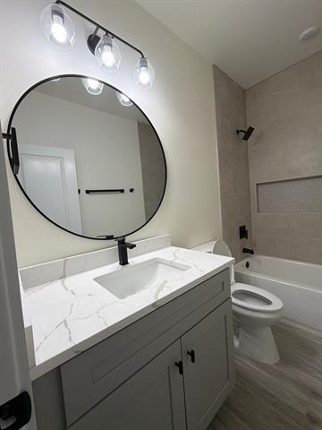 Building Photo - 5707 Barkridge Dr