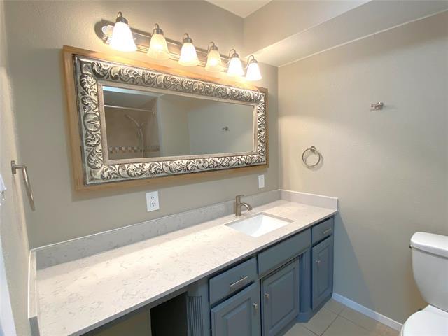 Building Photo - 2704 Winding Creek Dr