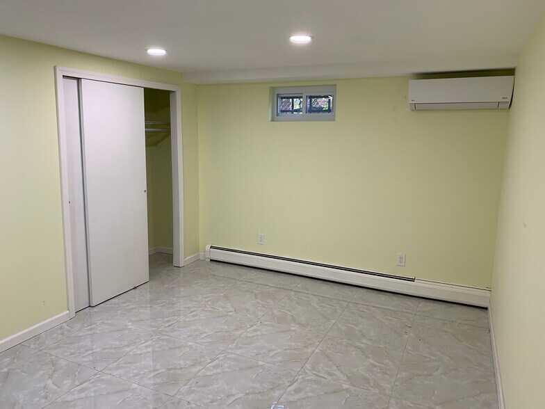 Building Photo - 6915 171st St