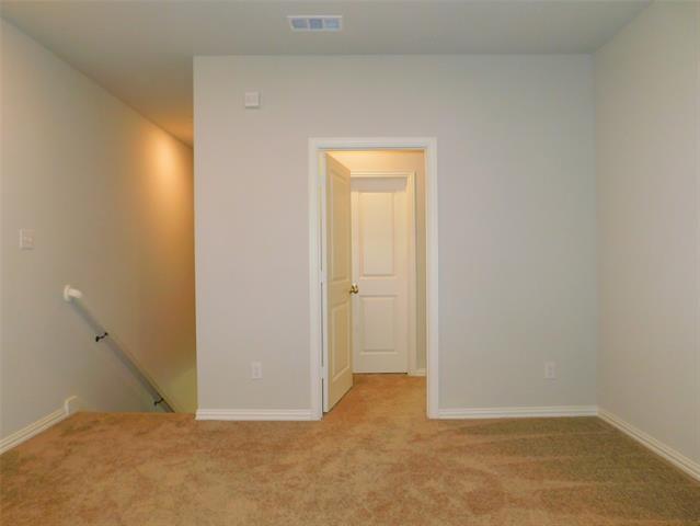 Building Photo - 3129 Solana Cir