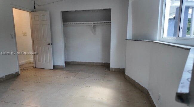 Building Photo - 3601 NW 34th Ave