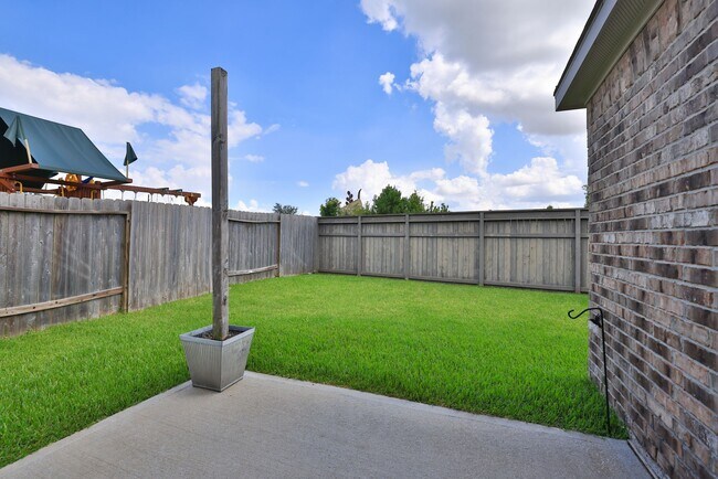 Building Photo - 31115 Albany Brook Ln
