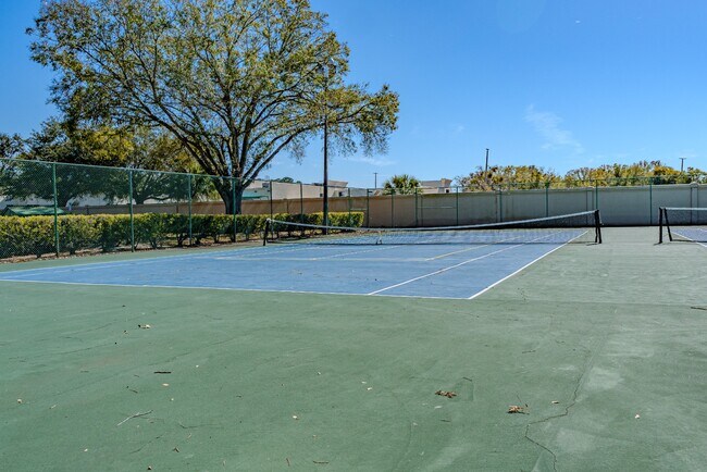 Building Photo - NEWLY REDUCED RENTAL PRICE!!