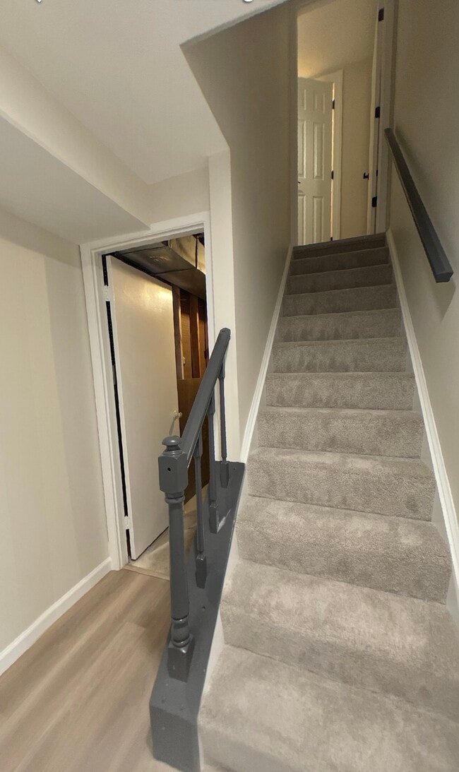 Building Photo - 1761 Aberdeen Cir