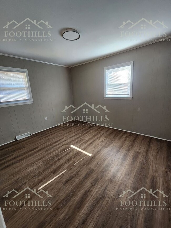 Building Photo - 202 Kennemore St