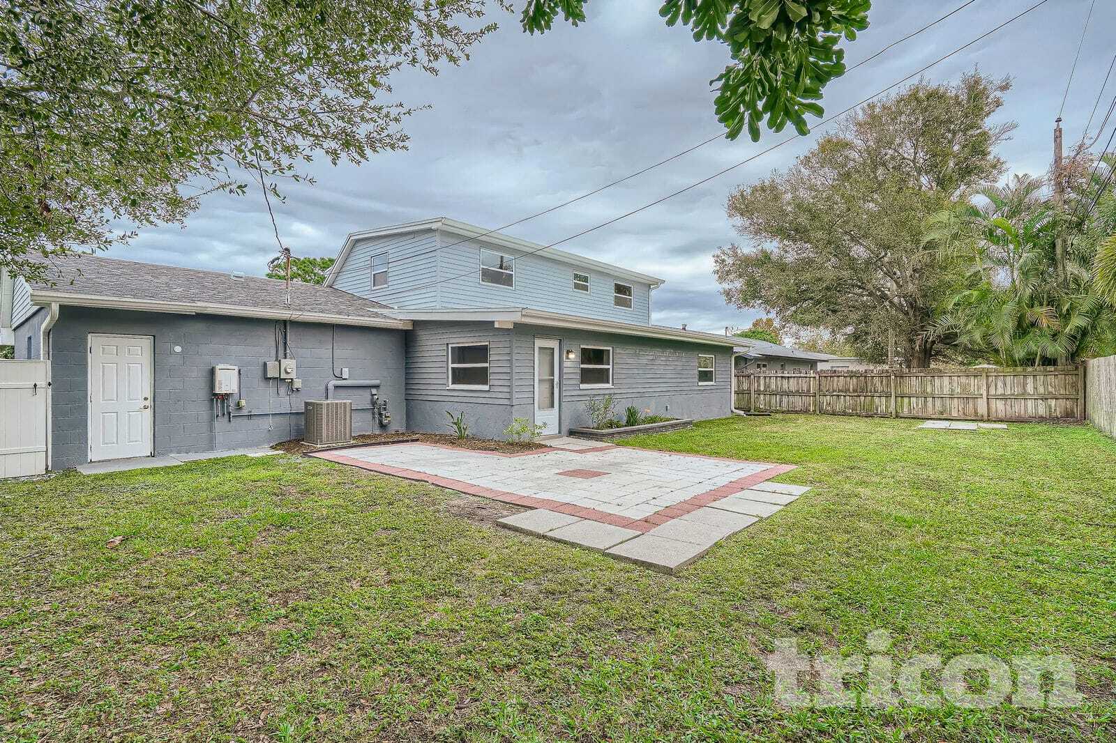 Building Photo - 7394 Norwich Ln