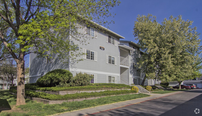 Building Photo - Towne Square Apartments