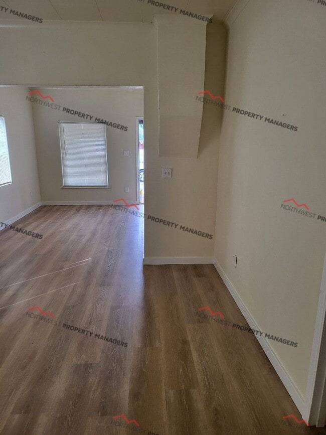 Building Photo - STATUS: *AVAILABLE* | R93I | $1495