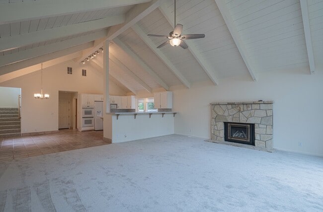 Building Photo - 4055 Sunset Ln