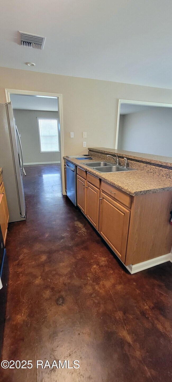 Building Photo - 1026 Carmen Dr