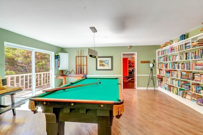 Building Photo - 13561 Table Rock Dr