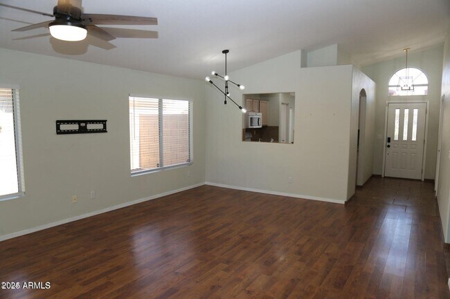 Building Photo - 2228 E Aire Libre Ave