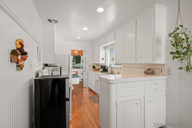 Building Photo - 4615 Rolando Blvd