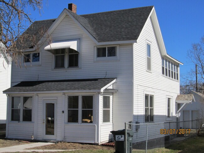 Front South Side - 527 Cochrane St