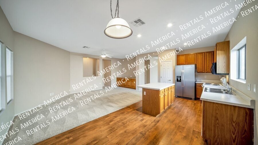 Building Photo - 12852 N Yellow Orchid Dr