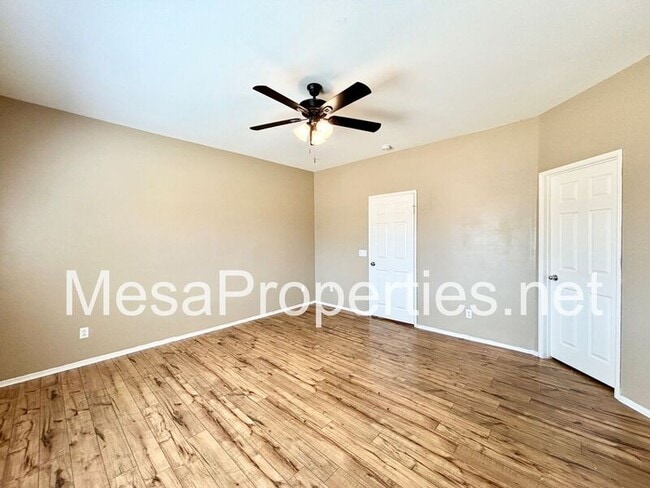 Building Photo - 14312 Sierra Grande St