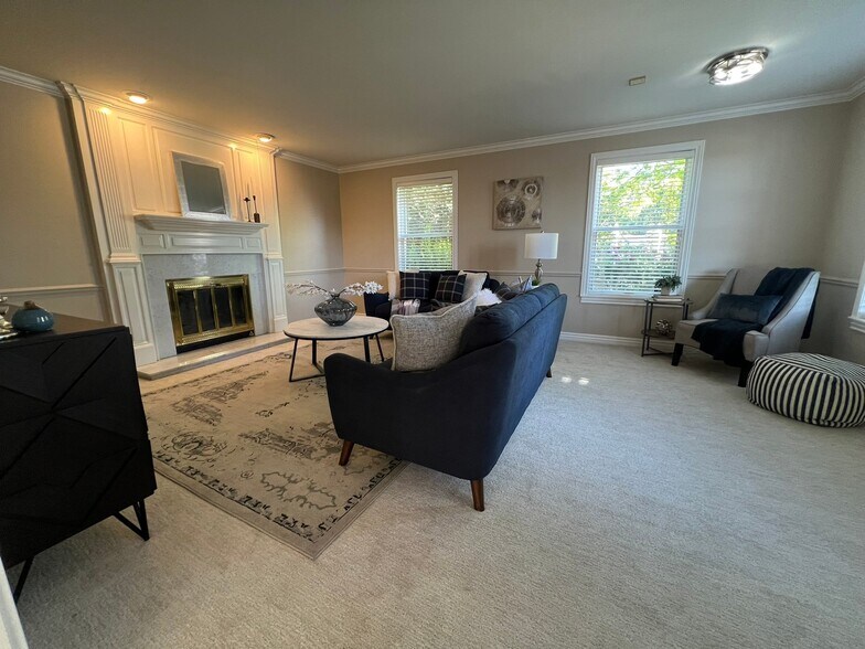 Building Photo - 2676 Hill Climb Cir