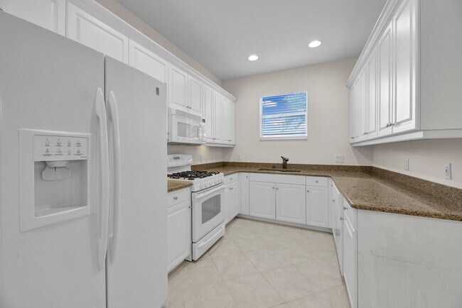 Building Photo - 3171 Cottonwood Bend