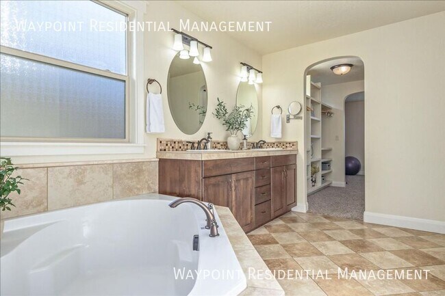 Building Photo - 5482 E Felly Rim Ct