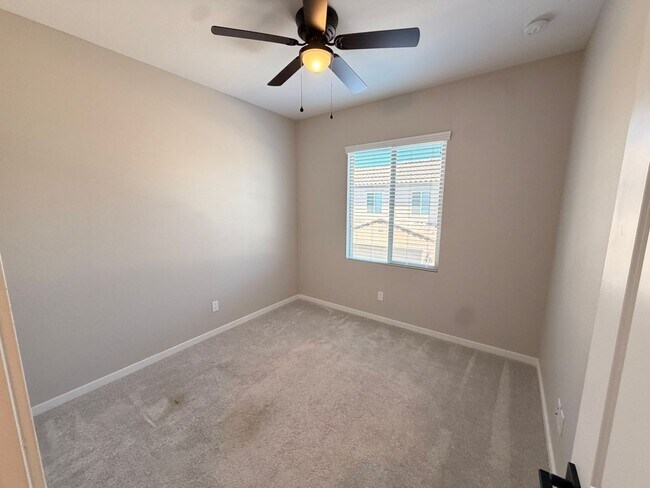 Building Photo - Stylish 3-Bedroom Retreat in the Heart of Gilbert