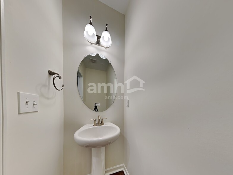 Building Photo - 169 Cheatham Hill Ln