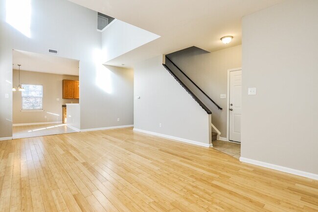 Building Photo - 1453 Cairo Way
