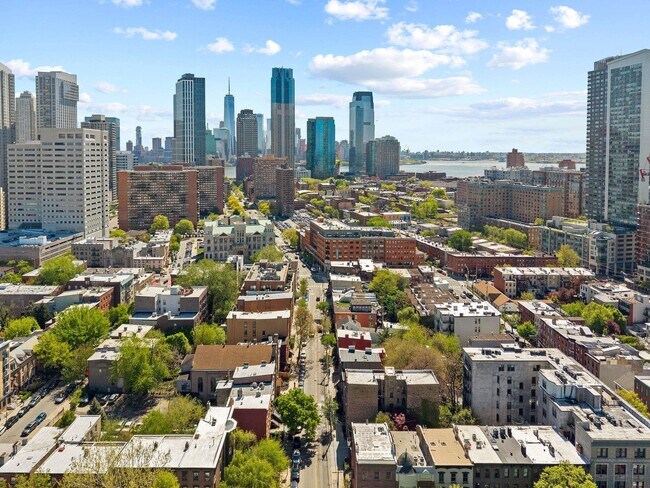 Building Photo - 247 Montgomery St