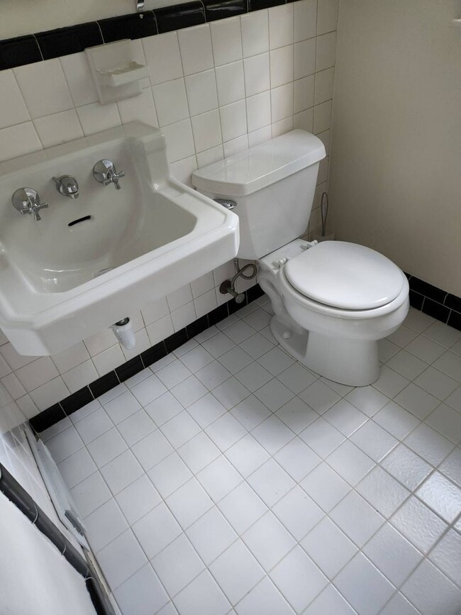 Building Photo - "Coming Soon" AU PARK!! 4 bed/4BATH one car garage!!