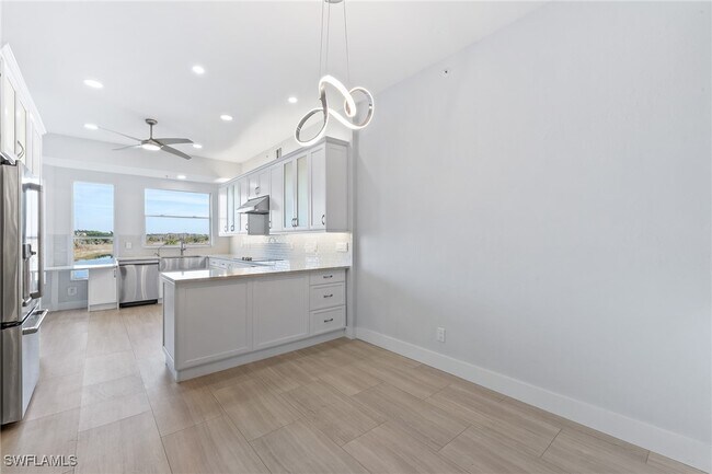 Building Photo - 25000 Cypress Hollow Ct